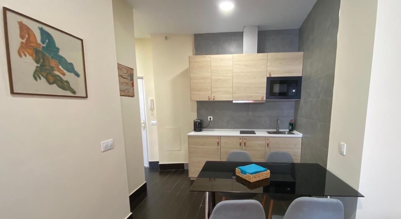 Apartament Aym Places Maestranza Sewilla Zewnętrze zdjęcie